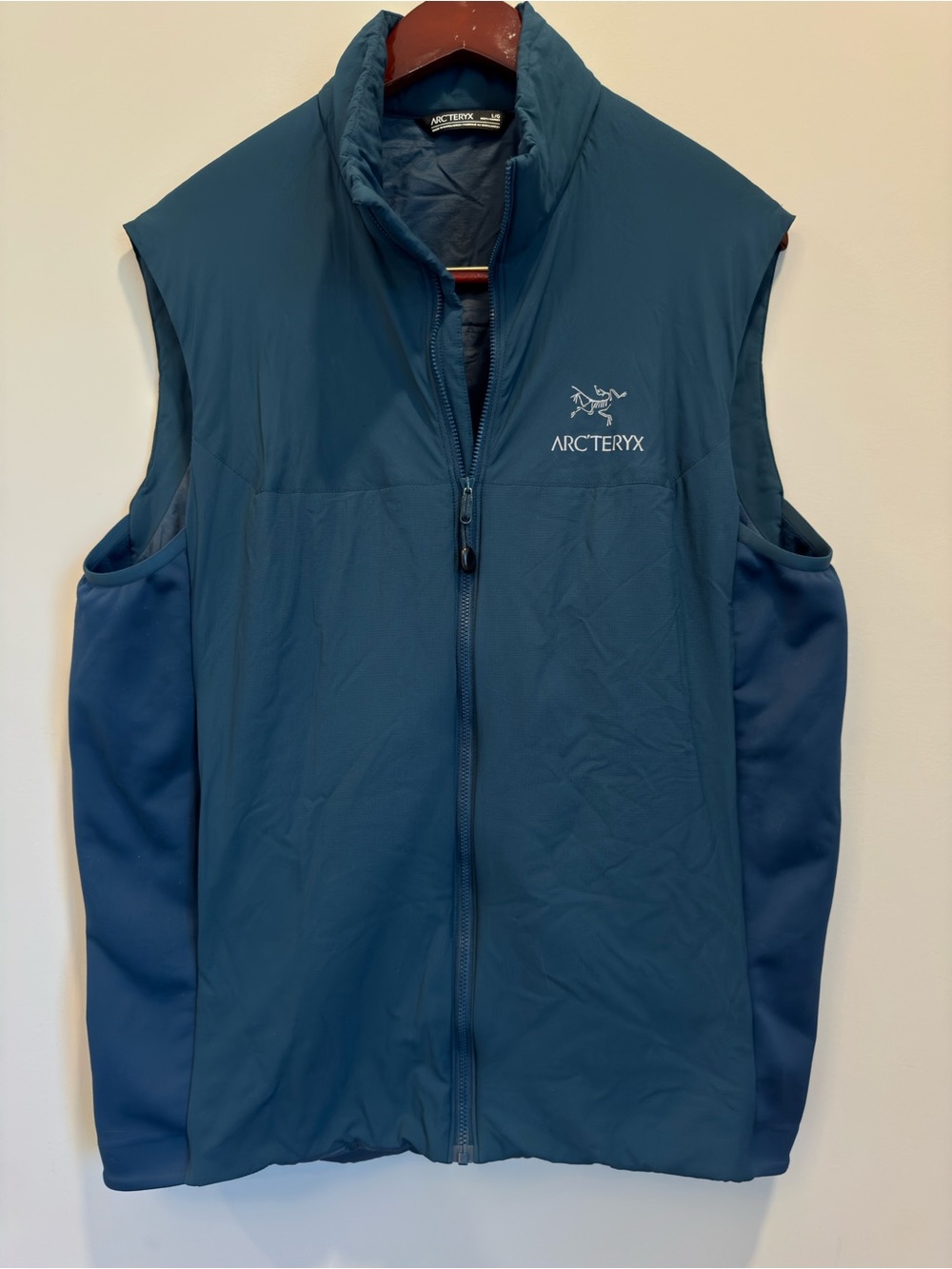 Arc'teryx Men’s Blue / Iliad Atom LT Insulated Coreloft Vest Size Large